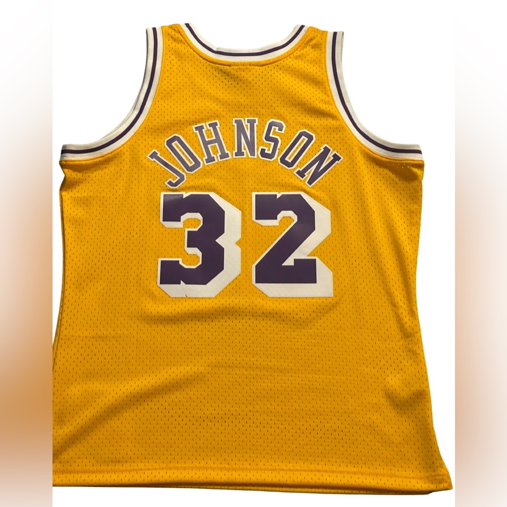 Magic Johnson swingman Jersey. Size Large!